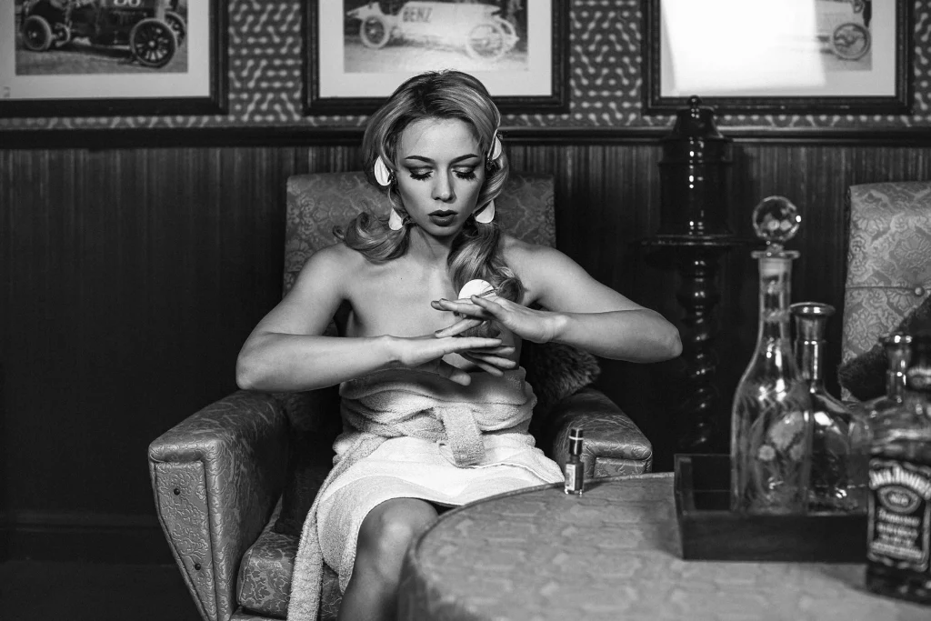 liza kondrevich getting ready behind the scenes in black and white